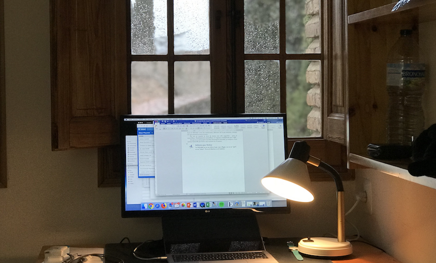 escribiendo monasterio